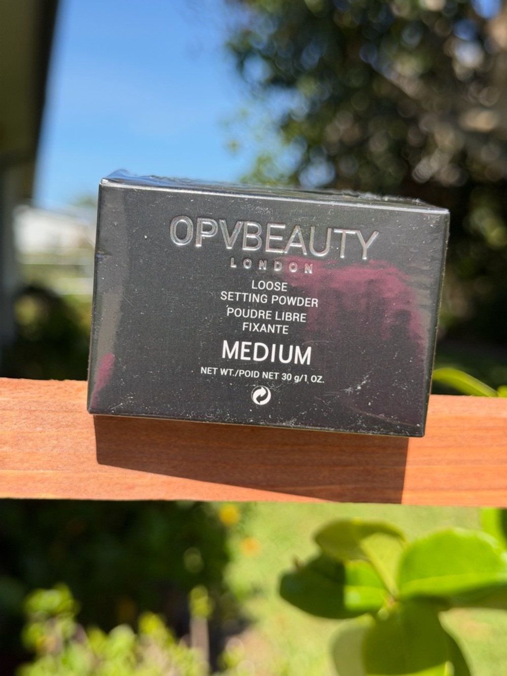 OPVBeauty London Loose Setting Powder In Medium - Picture 8 of 9